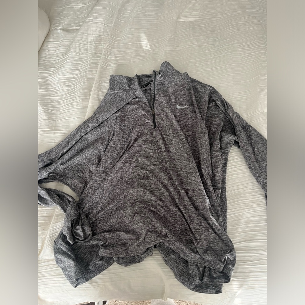 Nike pullover